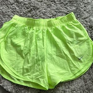 Women’s nike running short